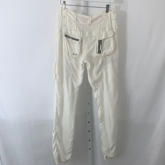 Johnny Was Pete & Greta Cargo Pants. - Picture 7 of 11